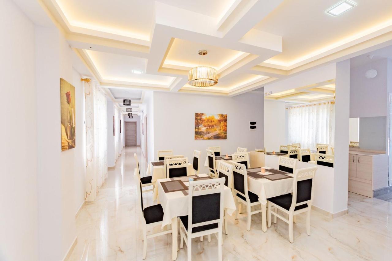 The City Gate Hotel Sarande Ngoại thất bức ảnh