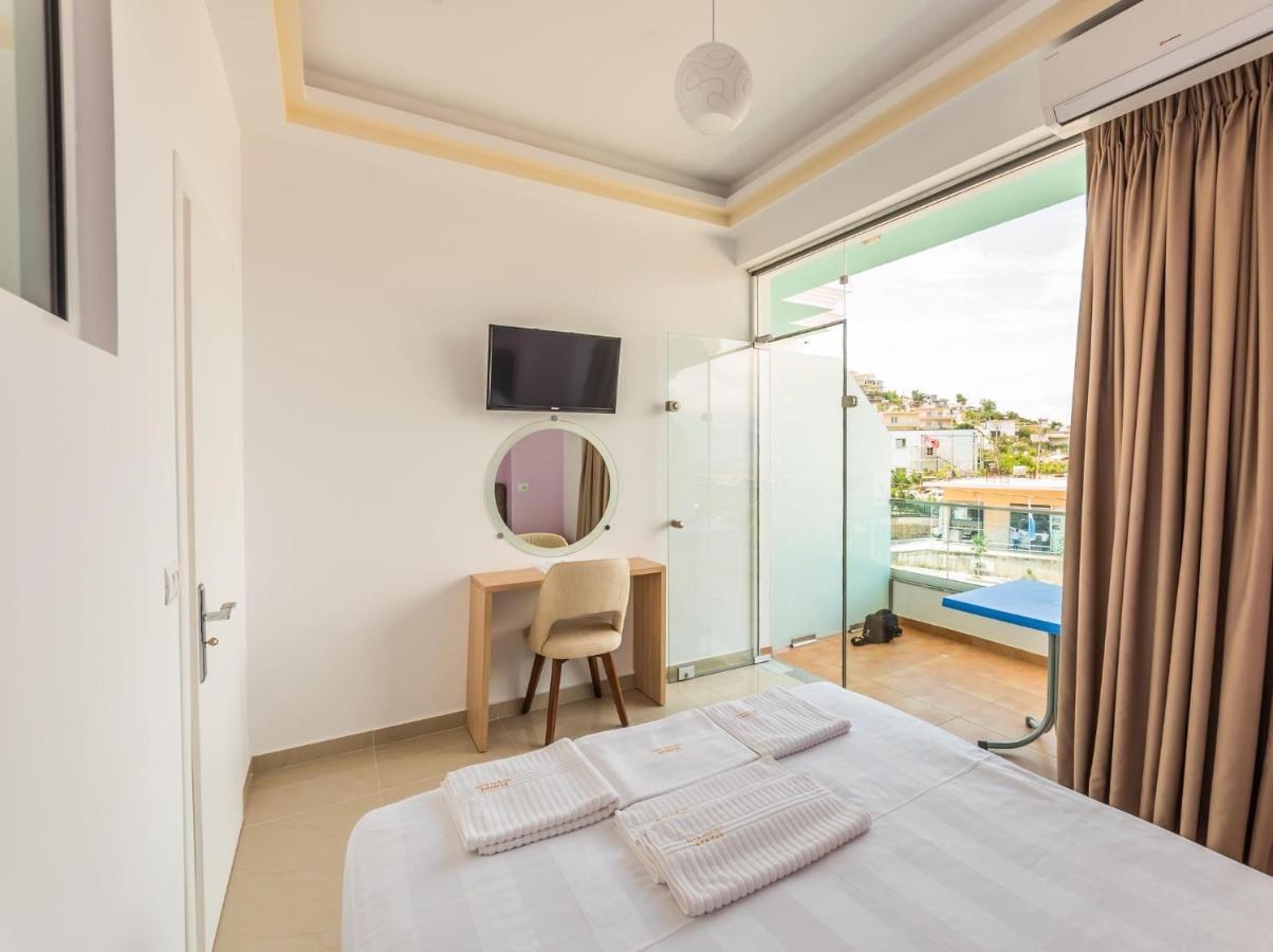 The City Gate Hotel Sarande Ngoại thất bức ảnh