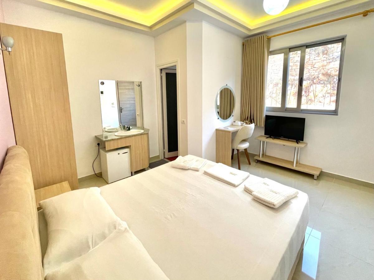 The City Gate Hotel Sarande Ngoại thất bức ảnh