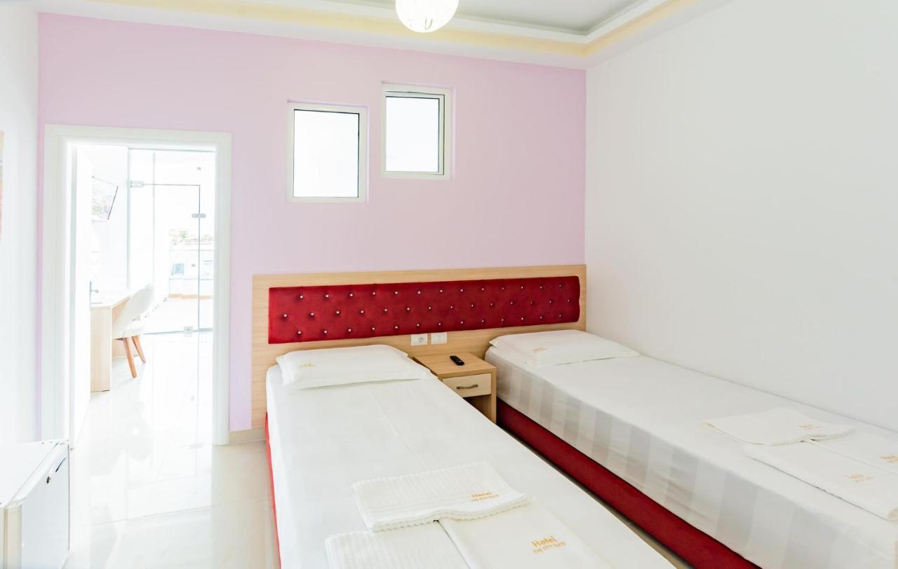 The City Gate Hotel Sarande Ngoại thất bức ảnh